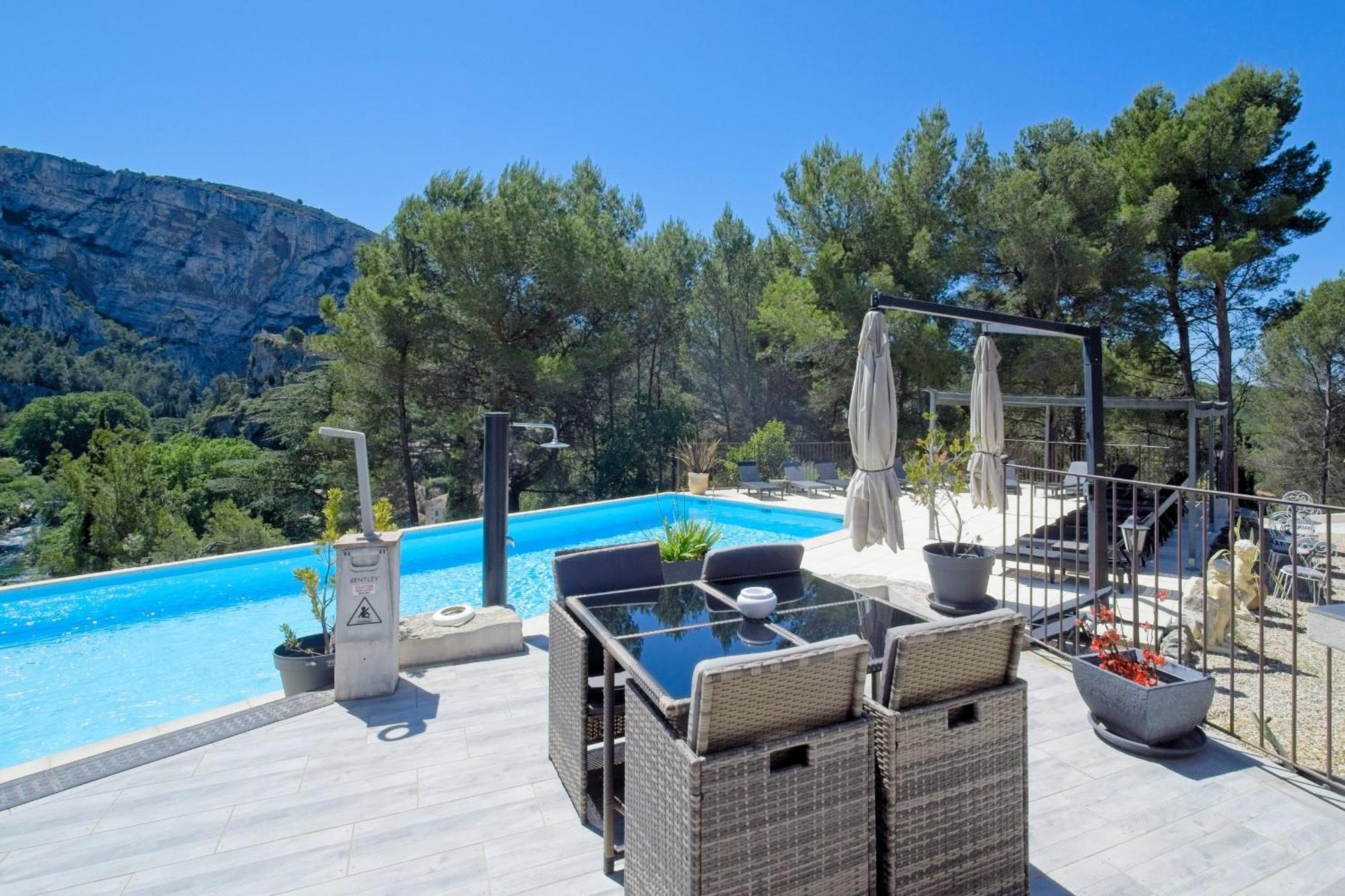 B&B Villa Chante Coucou Fontaine-de-Vaucluse Buitenkant foto