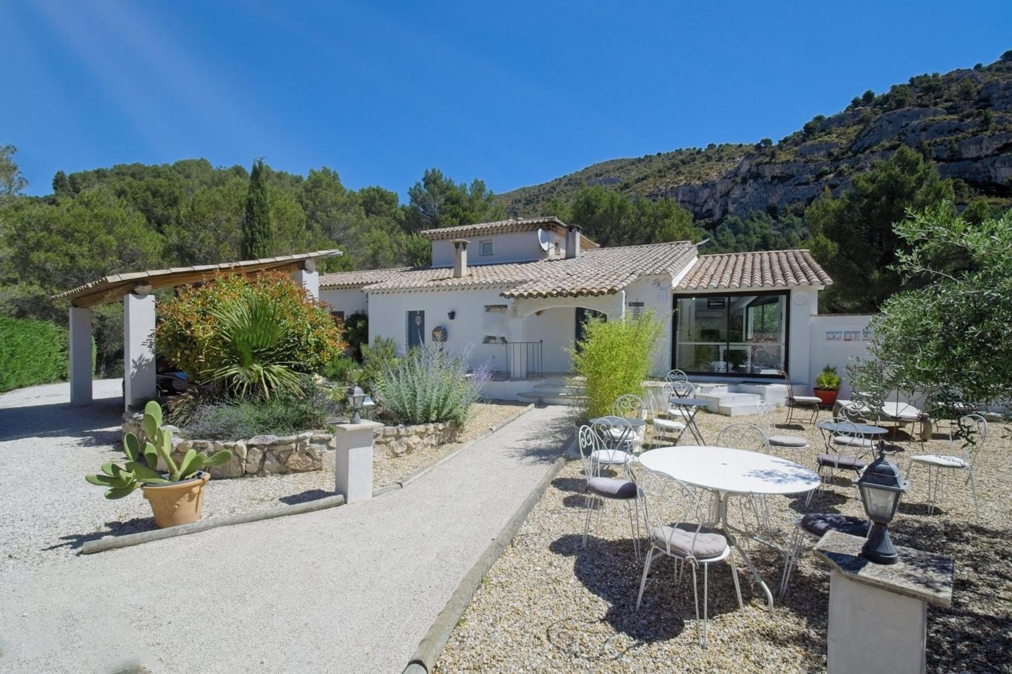 B&B Villa Chante Coucou Fontaine-de-Vaucluse Buitenkant foto